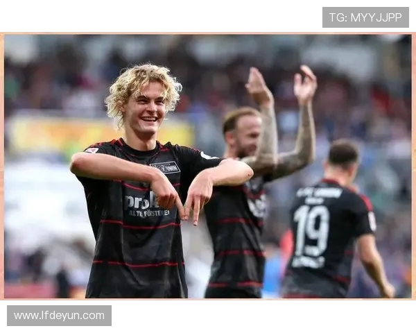 德甲球队最佳球员：德甲历史上的最佳球员与精彩表现