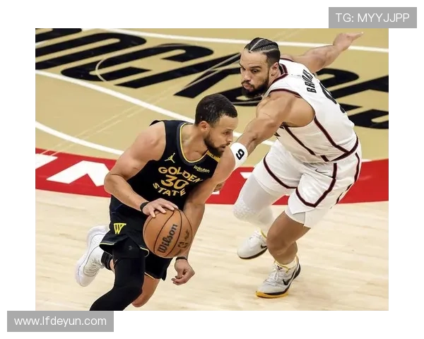 回顾5月9日火箭勇士经典对决全场高光视频解析 回顾5月9日火箭勇士经典对决全场高光视频解析