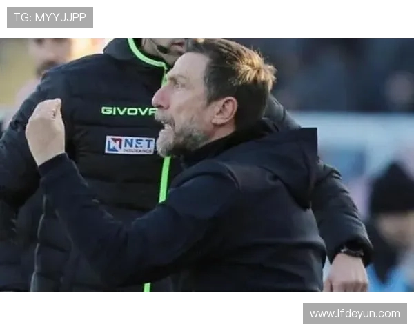 卡卢卢分享巴斯托尼摔倒瞬间引发热议表情引人深思 卡卢卢分享巴斯托尼摔倒瞬间引发热议表情引人深思